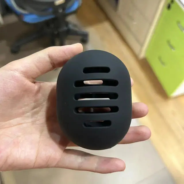 black makeup sponge holder