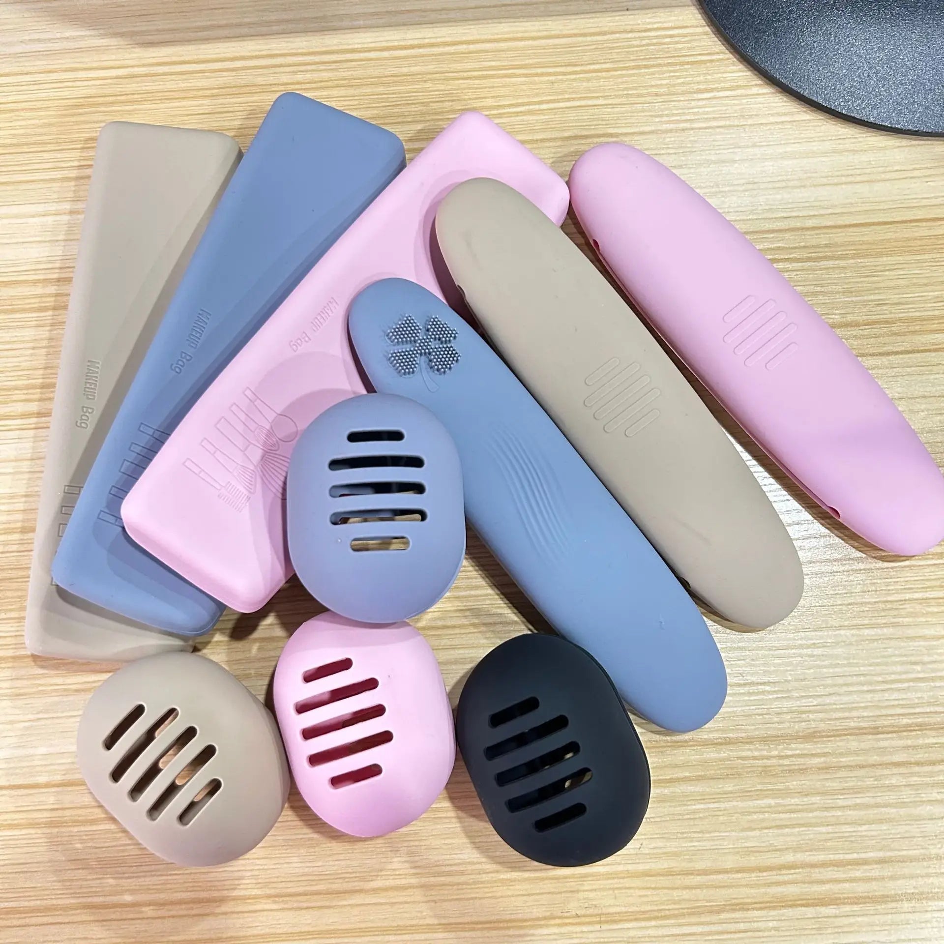 Travel makeup containers